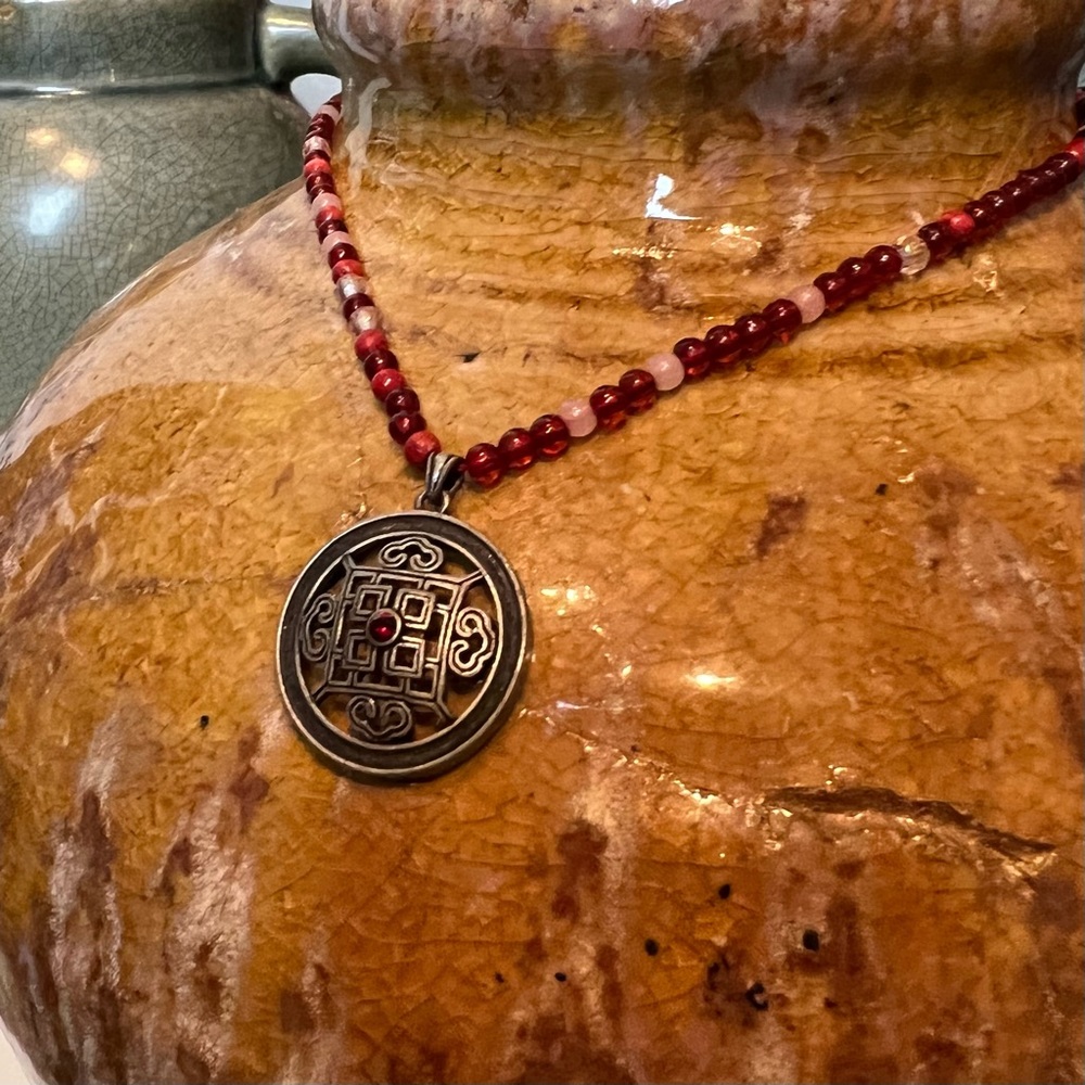 Oriental Pendant Bead Necklace